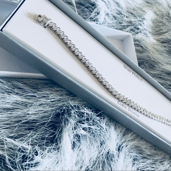 *5 FOR $25* NWT Silver Plated Tennis Bracelet - Picture 3 of 5